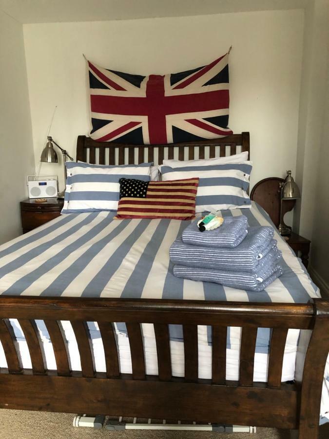 Waves Whitstable Villa ภายนอก รูปภาพ